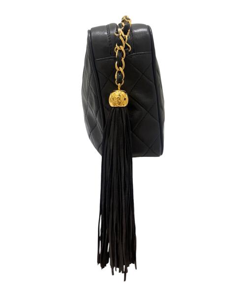 CHANEL（シャネル）CHANEL (シャネル) タッセルチェーンショルダーバッグ ブラックの古着・服飾アイテム