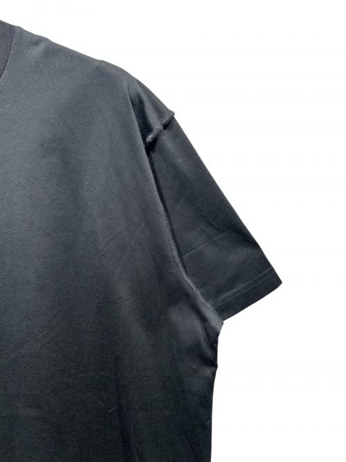 LOUIS VUITTON（ルイ ヴィトン）LOUIS VUITTON (ルイ ヴィトン) エンボスLVロゴTシャツ/RM232Q DT3 HNY55W ブラック サイズ:Lの古着・服飾アイテム