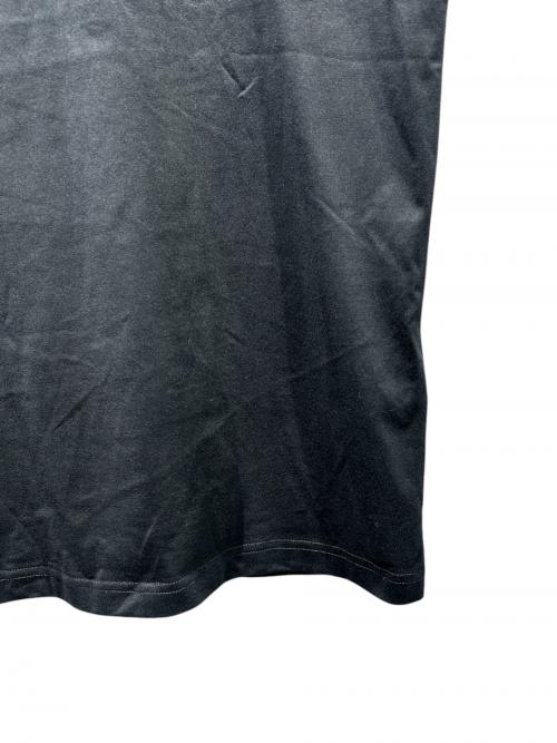 LOUIS VUITTON（ルイ ヴィトン）LOUIS VUITTON (ルイ ヴィトン) エンボスLVロゴTシャツ/RM232Q DT3 HNY55W ブラック サイズ:Lの古着・服飾アイテム