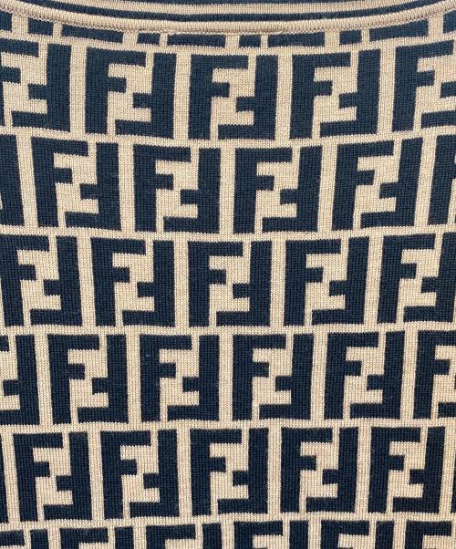 FENDI（フェンディ）FENDI (フェンディ) ズッカ柄 プルオーバーニット ベージュ×ブラック サイズ:42の古着・服飾アイテム