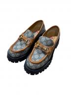 GUCCIグッチ）の古着「GGスプリームホースビットローファー」｜ベージュ