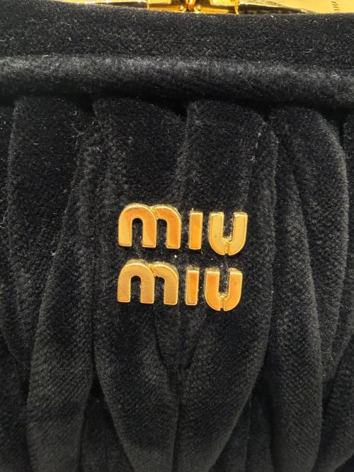MIU MIU（ミュウミュウ）MIU MIU (ミュウミュウ) ミニボストンバッグ ブラック サイズ:-の古着・服飾アイテム