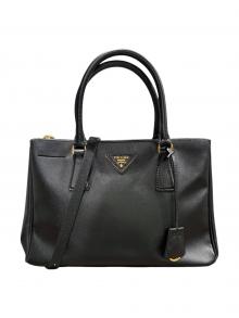 PRADA（プラダ）の古着「ガレリア サフィアーノレザー ミディアムバッグ」｜ブラック