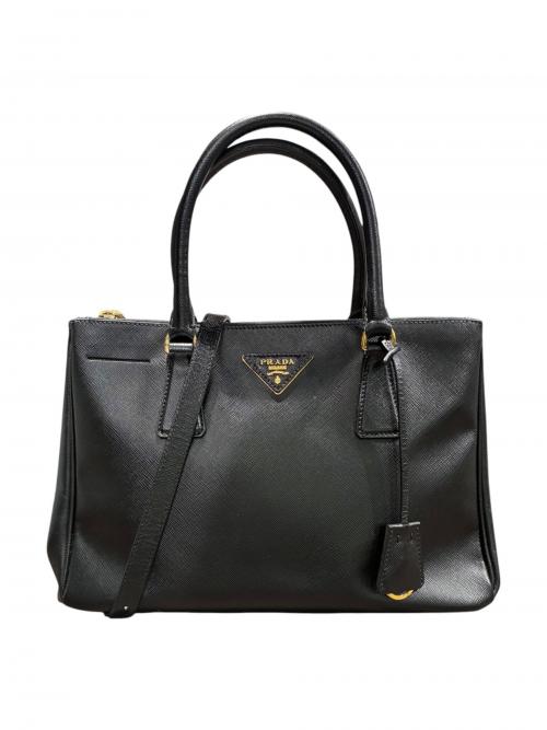 PRADA（プラダ）PRADA (プラダ) ガレリア サフィアーノレザー ミディアムバッグ ブラック サイズ:ミディアムの古着・服飾アイテム