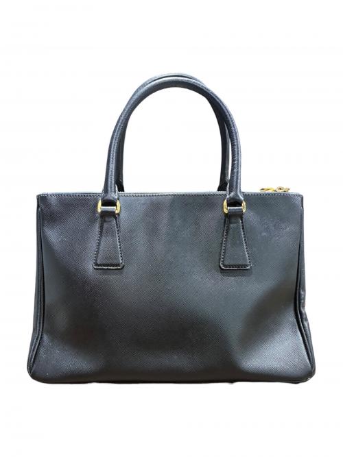PRADA（プラダ）PRADA (プラダ) ガレリア サフィアーノレザー ミディアムバッグ ブラック サイズ:ミディアムの古着・服飾アイテム