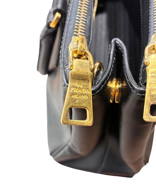 PRADA（プラダ）PRADA (プラダ) ガレリア サフィアーノレザー ミディアムバッグ ブラック サイズ:ミディアムの古着・服飾アイテム