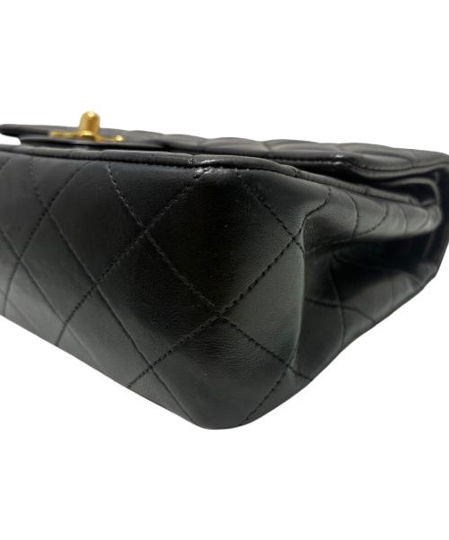 CHANEL（シャネル）CHANEL (シャネル) Wフラップチェーンショルダーバッグ ブラック×ゴールド金具 サイズ:23の古着・服飾アイテム