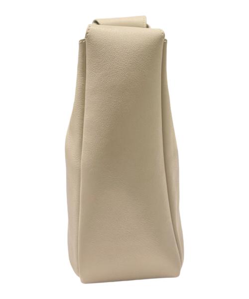 Saint Laurent Paris（サンローランパリ）Saint Laurent Paris (サンローランパリ) ショルダーバッグ/ル サンカセット ソフト スモール/713938 ベージュの古着・服飾アイテム