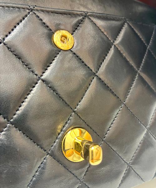 CHANEL（シャネル）CHANEL (シャネル) Wフラップチェーンショルダーバッグ ブラック サイズ:25の古着・服飾アイテム