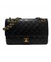 CHANEL（シャネル）の古着「Wフラップチェーンショルダーバッグ」｜ブラック