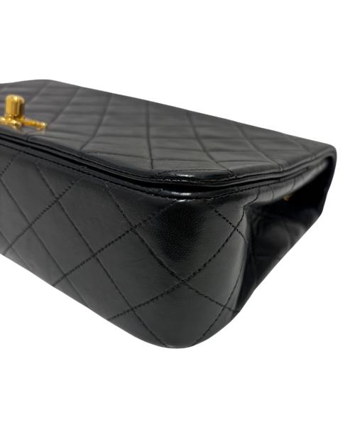 CHANEL（シャネル）CHANEL (シャネル) マトラッセ23 フルフラップチェーンショルダーバッグ ブラック×ゴールド金具 サイズ:23の古着・服飾アイテム
