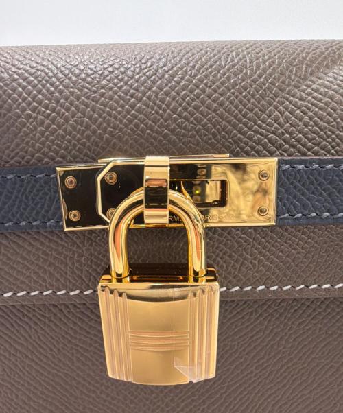 HERMES（エルメス）HERMES (エルメス) Kelly 25, external stitching, tricolor/ケリー25 外縫い トリコロール エトゥープ/アルドワーズ/ブラック サイズ:25の古着・服飾アイテム
