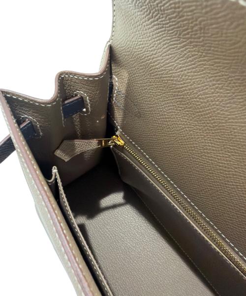 HERMES（エルメス）HERMES (エルメス) Kelly 25, external stitching, tricolor/ケリー25 外縫い トリコロール エトゥープ/アルドワーズ/ブラック サイズ:25の古着・服飾アイテム