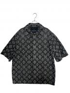 LOUIS VUITTONルイ ヴィトン）の古着「Monogram Denim Short-Sleeve Shirt」｜ブラック