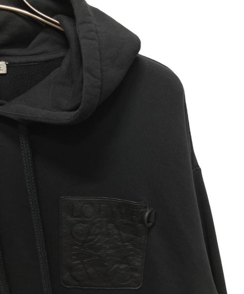 LOEWE（ロエベ）LOEWE (ロエベ) アナグラムレザーパッチパーカー ブラック サイズ:Mの古着・服飾アイテム