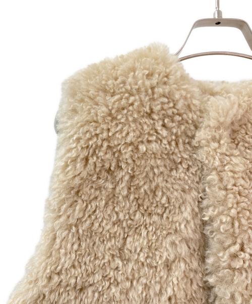 HYKE（ハイク）HYKE (ハイク) FAUX SHERLING CROPPED VEST クリーム サイズ:OSFAの古着・服飾アイテム