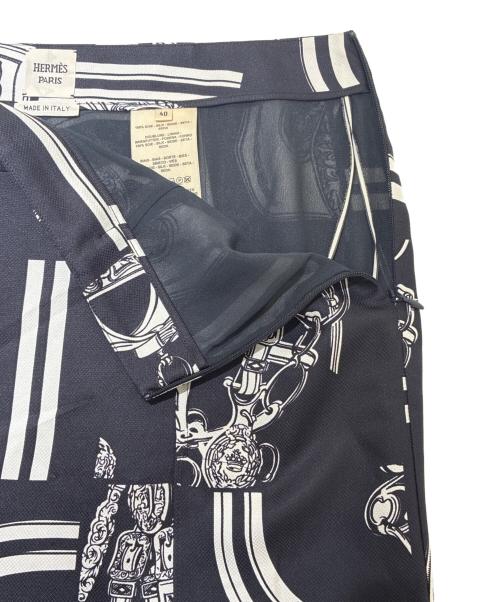 HERMES（エルメス）HERMES (エルメス) En Desordre Finesse/シルクスカート ネイビー サイズ:40の古着・服飾アイテム
