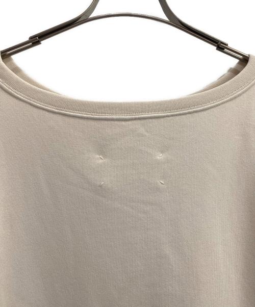 Maison Margiela（メゾンマルジェラ）Maison Margiela (メゾンマルジェラ) EMBROIDERED LOGO CREWNECK SWEATSHIRT ホワイト サイズ:XSの古着・服飾アイテム