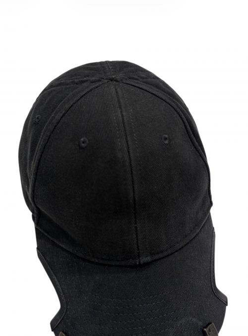 BALENCIAGA（バレンシアガ）BALENCIAGA (バレンシアガ) Heavy Piercing Cap ブラック サイズ:L（59ｃｍ）の古着・服飾アイテム