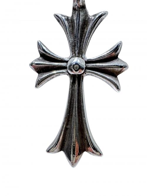 CHROME HEARTS（クロムハーツ）CHROME HEARTS (クロムハーツ) TINY CH CROSS/タイニーCHクロス チャーム サイズ:タイニーの古着・服飾アイテム