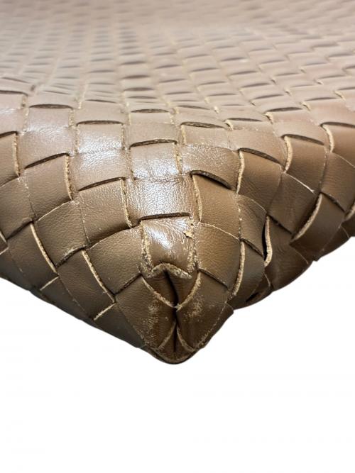 BOTTEGA VENETA（ボッテガベネタ）BOTTEGA VENETA (ボッテガベネタ) イントレチャートショルダーバッグ ブラウンの古着・服飾アイテム