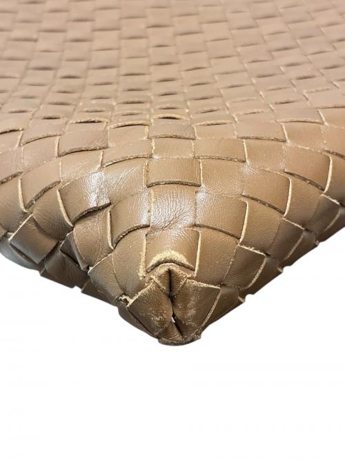 BOTTEGA VENETA（ボッテガベネタ）BOTTEGA VENETA (ボッテガベネタ) イントレチャートショルダーバッグ ブラウンの古着・服飾アイテム
