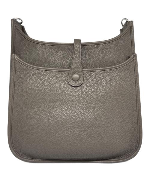HERMES（エルメス）HERMES (エルメス) エブリン3 PM/トリヨンクレマンス/C刻印/エタン/Evelyne III PM Clemence Leather Etain Shoulder Bag エタン サイズ:PMの古着・服飾アイテム