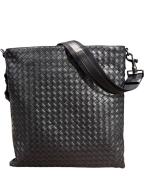 BOTTEGA VENETAボッテガベネタ）の古着「イントレチャートショルダーバッグ」｜ブラック