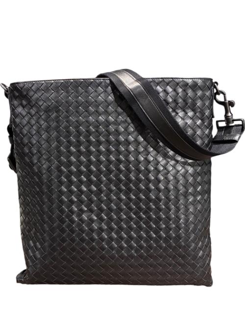 BOTTEGA VENETA（ボッテガベネタ）BOTTEGA VENETA (ボッテガベネタ) イントレチャートショルダーバッグ ブラックの古着・服飾アイテム