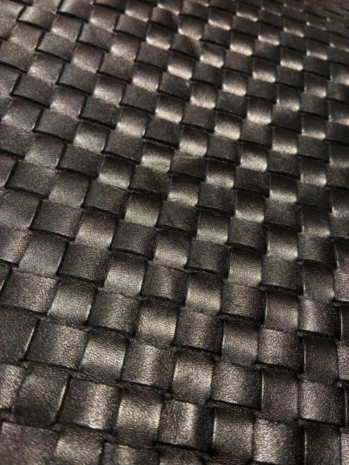 BOTTEGA VENETA（ボッテガベネタ）BOTTEGA VENETA (ボッテガベネタ) イントレチャートショルダーバッグ ブラックの古着・服飾アイテム
