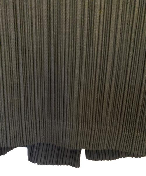 ISSEY MIYAKE（イッセイミヤケ）ISSEY MIYAKE (イッセイミヤケ) 切替プリーツジャケット ブラック サイズ:Mの古着・服飾アイテム
