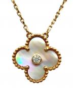 VAN CLEEF & ARPELSヴァンクリーフ＆アーペル）の古着「ヴィンテージアルハンブラ/1Pピンクシェルネックレス/ピンクマザーオブパール/2025年ホリデーコレクション/VCARPM0P00」