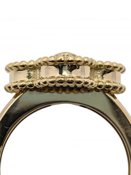 VAN CLEEF & ARPELS（ヴァンクリーフ＆アーペル）VAN CLEEF & ARPELS Vintage Alhambra Ring, 18K yellow gold, onyx, Diamond, ヴィンテージ アルハンブラ リング オニキス ダイヤモンド サイズ:49（9号）の古着・服飾アイテム