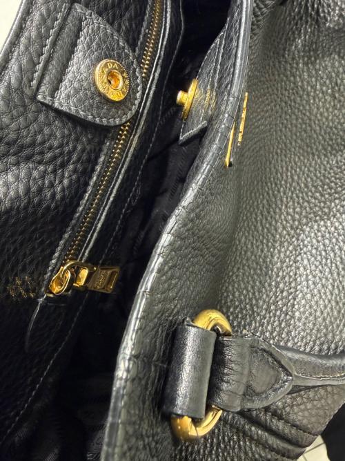PRADA（プラダ）PRADA (プラダ) ヴィッテロダイノ ブラック サイズ:-の古着・服飾アイテム