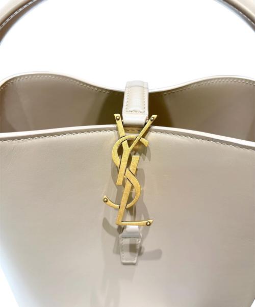 Saint Laurent Paris（サンローランパリ）Saint Laurent Paris (サンローランパリ) バケット2WAYバッグ/LE 37 スモール ベージュの古着・服飾アイテム