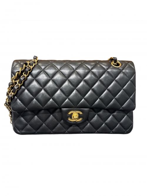 CHANEL（シャネル）CHANEL (シャネル) マトラッセ25/Wフラップチェーンショルダーバッグ ブラック×ゴールド金具 サイズ:25の古着・服飾アイテム