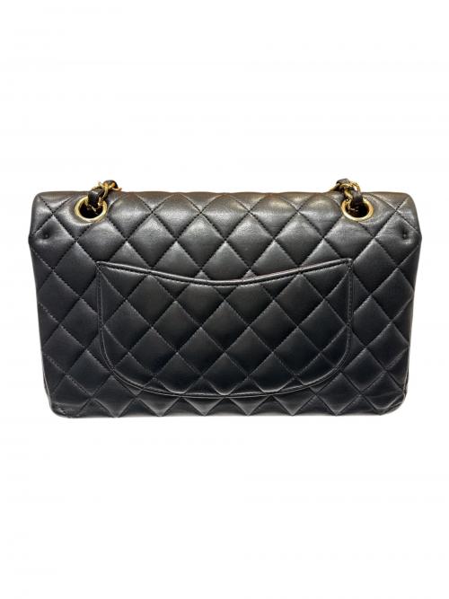 CHANEL（シャネル）CHANEL (シャネル) マトラッセ25/Wフラップチェーンショルダーバッグ ブラック×ゴールド金具 サイズ:25の古着・服飾アイテム