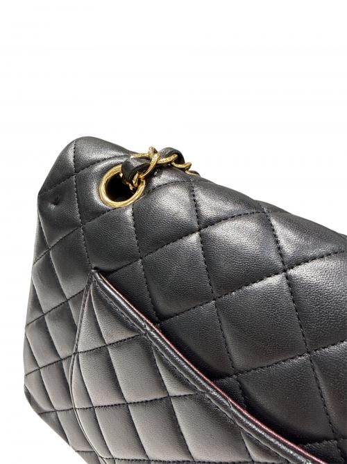 CHANEL（シャネル）CHANEL (シャネル) マトラッセ25/Wフラップチェーンショルダーバッグ ブラック×ゴールド金具 サイズ:25の古着・服飾アイテム