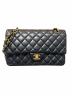 CHANEL（シャネル）の古着「マトラッセ25/Wフラップチェーンショルダーバッグ」｜ブラック×ゴールド金具