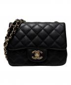 CHANELシャネル）の古着「シングルフラップチェーンショルダーバッグ」｜ブラック×ゴールド金具