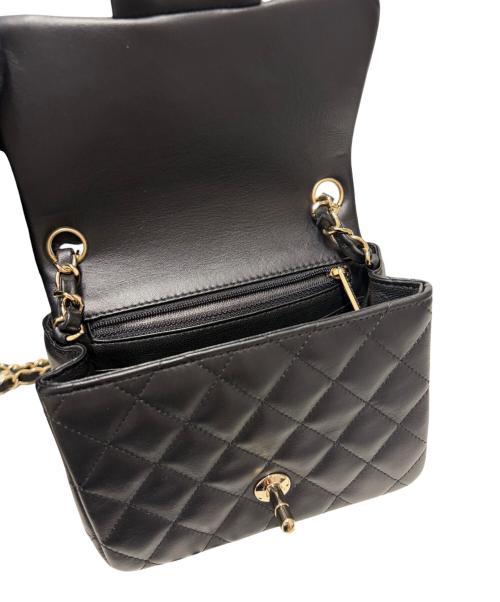 CHANEL（シャネル）CHANEL (シャネル) シングルフラップチェーンショルダーバッグ ブラック×ゴールド金具 サイズ:ミニ/mini/16cmの古着・服飾アイテム