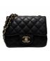 CHANEL（シャネル）の古着「シングルフラップチェーンショルダーバッグ」｜ブラック×ゴールド金具