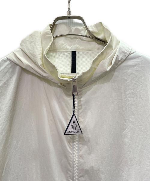 MONCLER（モンクレール）MONCLER (モンクレール) Louvois Hooded Jacket ルーヴォワ フーデッドジャケット/H10931A00076 53A3H ホワイト サイズ:4の古着・服飾アイテム