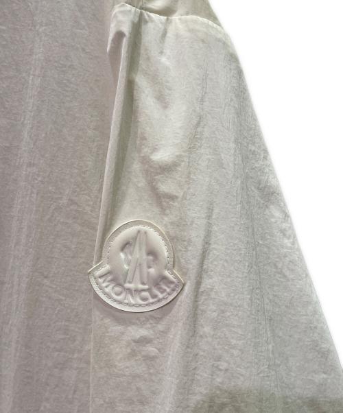 MONCLER（モンクレール）MONCLER (モンクレール) Louvois Hooded Jacket ルーヴォワ フーデッドジャケット/H10931A00076 53A3H ホワイト サイズ:4の古着・服飾アイテム