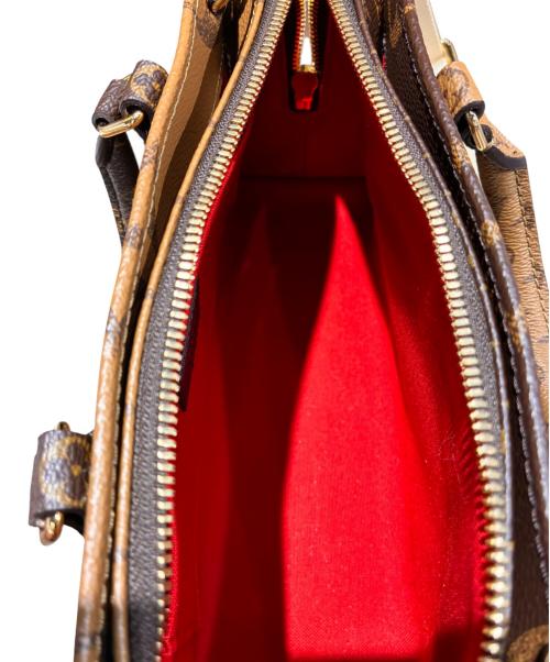 LOUIS VUITTON（ルイ ヴィトン）LOUIS VUITTON (ルイ ヴィトン) オンザゴー EW チェーン 2Wayバッグ/ショルダーバッグ/ハンドバッグ ブラウンの古着・服飾アイテム