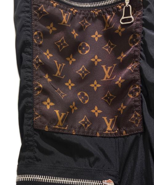 LOUIS VUITTON（ルイ ヴィトン）LOUIS VUITTON (ルイ ヴィトン) モノグラムナイロンカーゴパンツ ブラック サイズ:34の古着・服飾アイテム