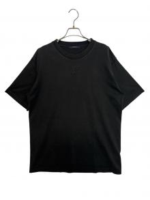 LOUIS VUITTON（ルイ ヴィトン）の古着「エンボスロゴTシャツ」｜ブラック