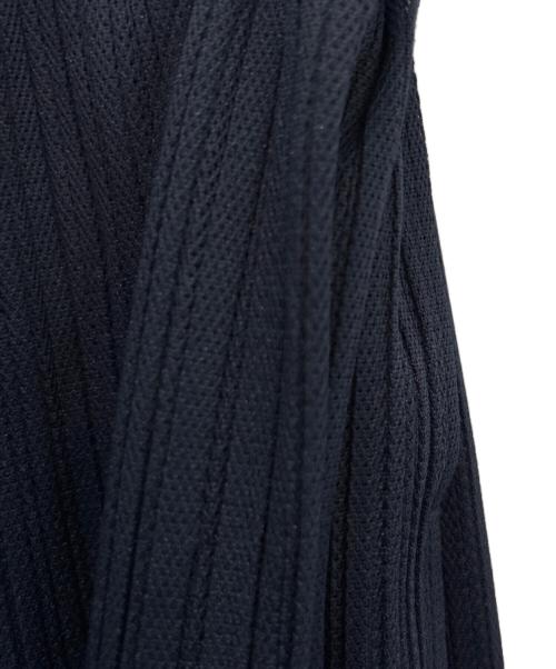 PLEATS PLEASE（プリーツプリーズ）PLEATS PLEASE (プリーツプリーズ) クロップ丈・ハーフパンツ ネイビー サイズ:4の古着・服飾アイテム