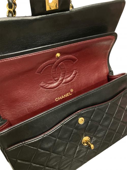CHANEL（シャネル）CHANEL (シャネル) マトラッセ25/Wフラップチェーンショルダーバッグ ブラック×ゴールド金具 サイズ:25の古着・服飾アイテム