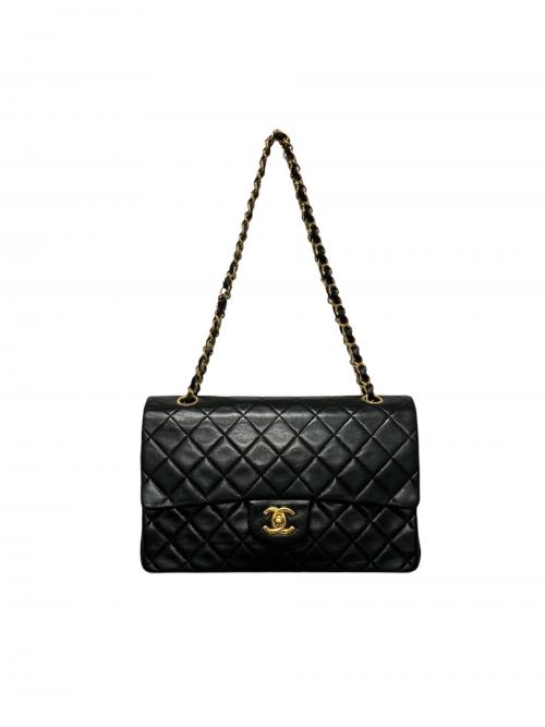 CHANEL（シャネル）CHANEL (シャネル) マトラッセ25/Wフラップチェーンショルダーバッグ ブラック×ゴールド金具 サイズ:25の古着・服飾アイテム